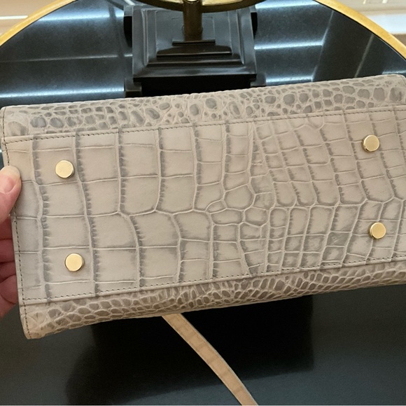 Saks Fifth Avenue Croc Embossed Leather Crossbody Bag - NWT - Picture 5 of 12